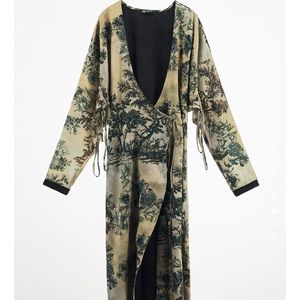PRINTED WRAP ROBE